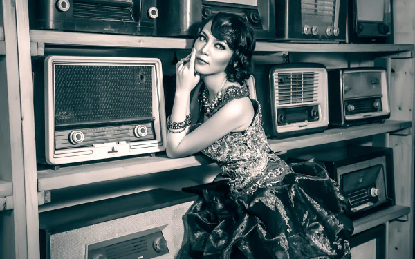 radio woman vintage HD Desktop Wallpaper | Background Image
