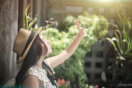 bokeh sunshine hat Taiwanese asian model woman Chén Sīyǐng HD Desktop Wallpaper | Background Image