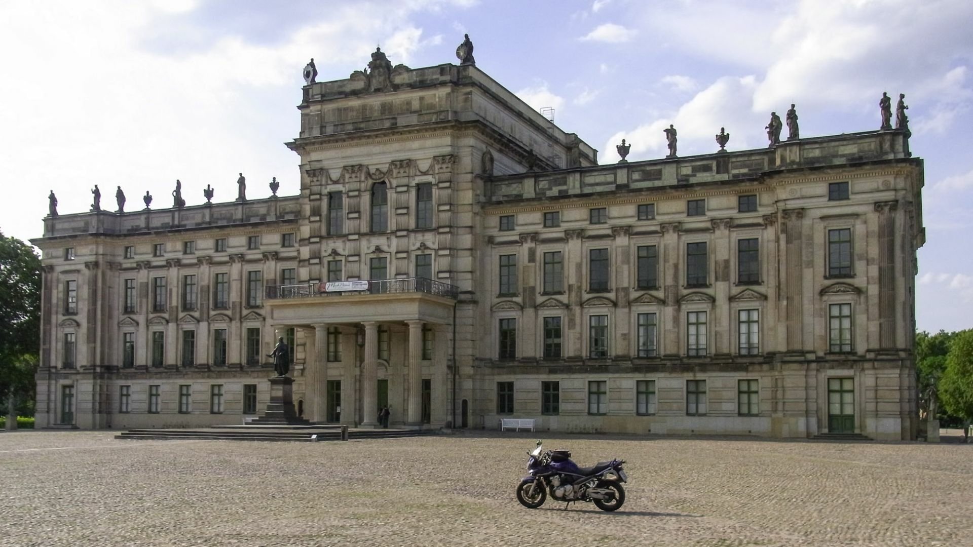 Download Man Made Ludwigslust Palace HD Wallpaper