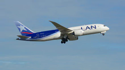  CC-BBE 787-8 Dreamliner LAN Airlines