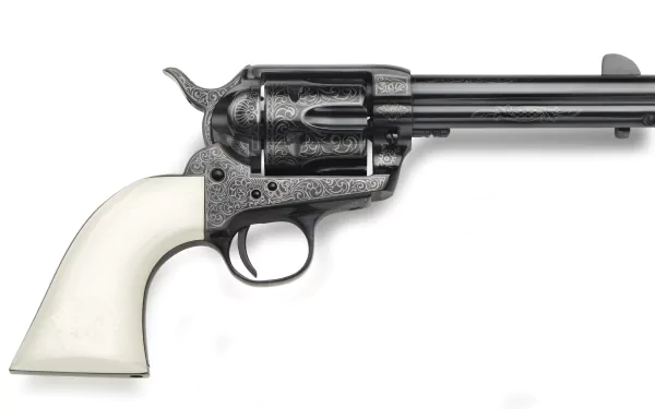 4K Ultra HD desktop wallpaper featuring a detailed close-up of a man-made revolver with an ornate metal frame and white grip against a white background.