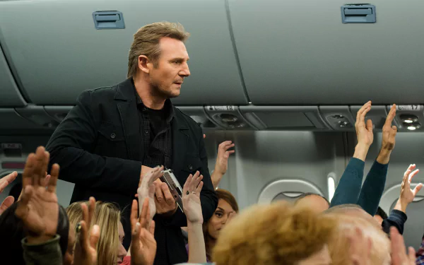 Liam Neeson movie Non-Stop HD Desktop Wallpaper | Background Image