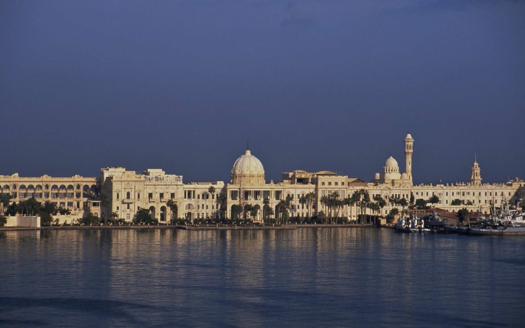 Download Man Made Ras El-Tin Palace Wallpaper