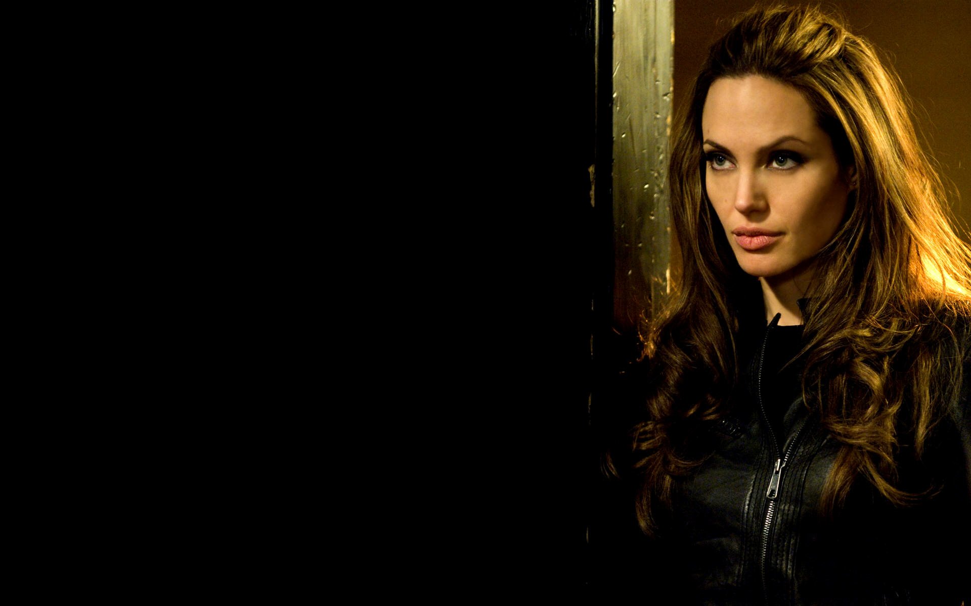 Angelina Jolie HD Wallpaper | Hintergrund | 1920x1200 | ID:614058