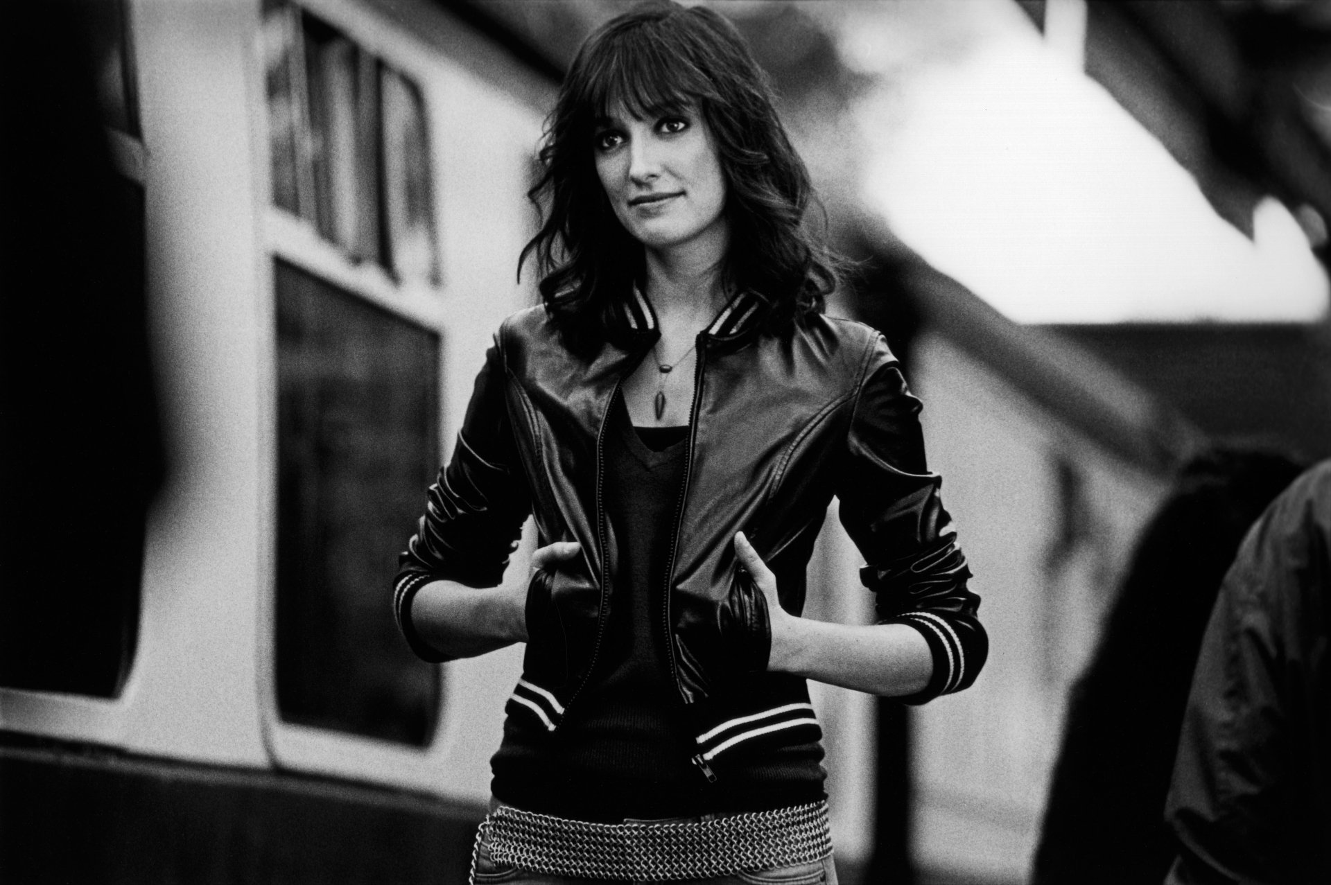 Download Woman Annik Honoré 4k Ultra HD Wallpaper