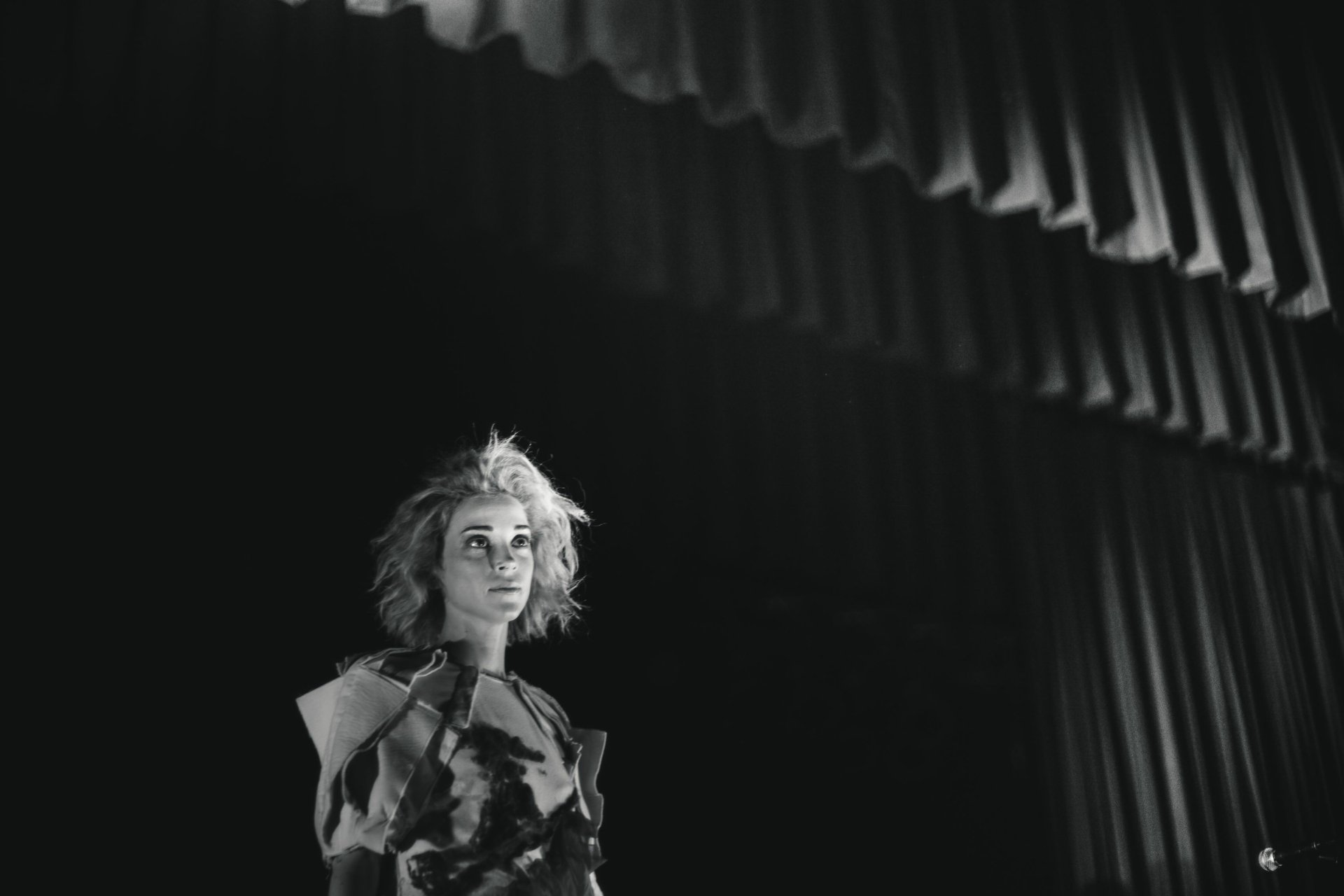 Download Music St. Vincent HD Wallpaper