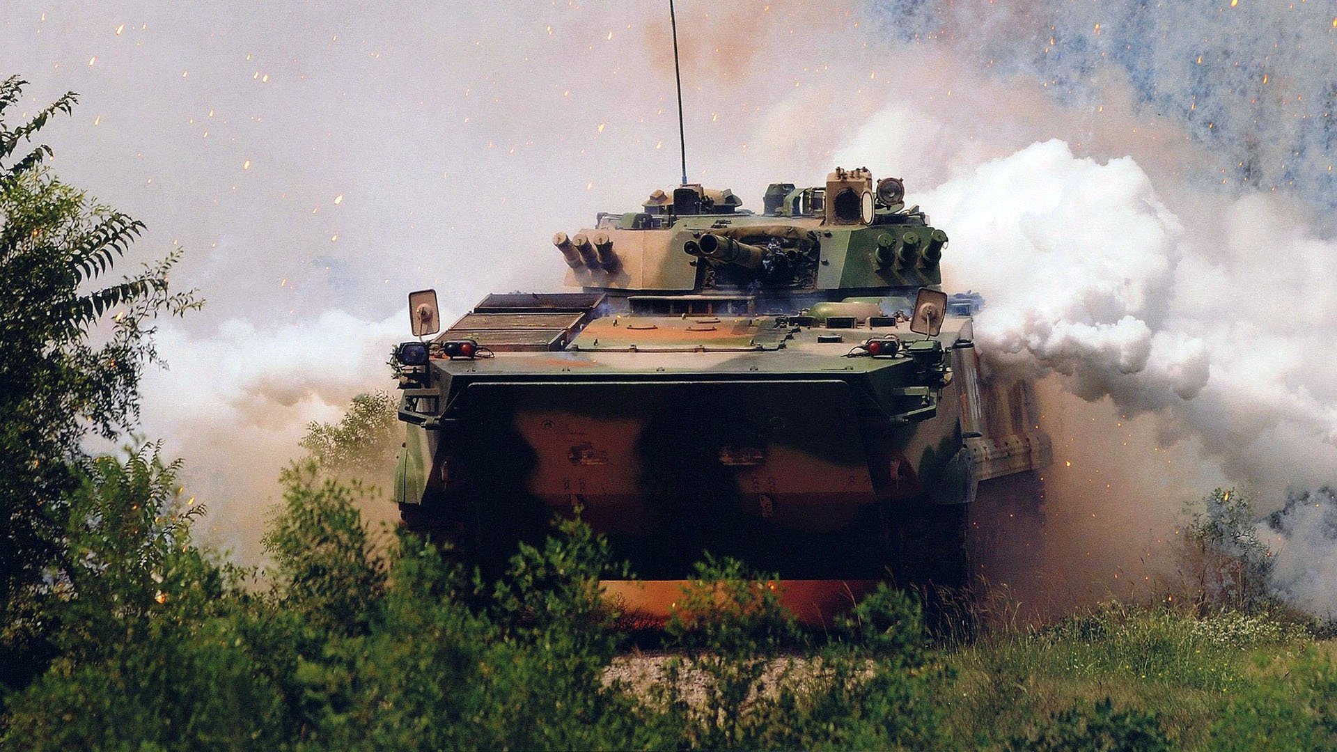 Бмп в бою. Китайская плавающая БМП ZBD-04a. Type 97 БМП. БМП 2. БМП тайп 97.