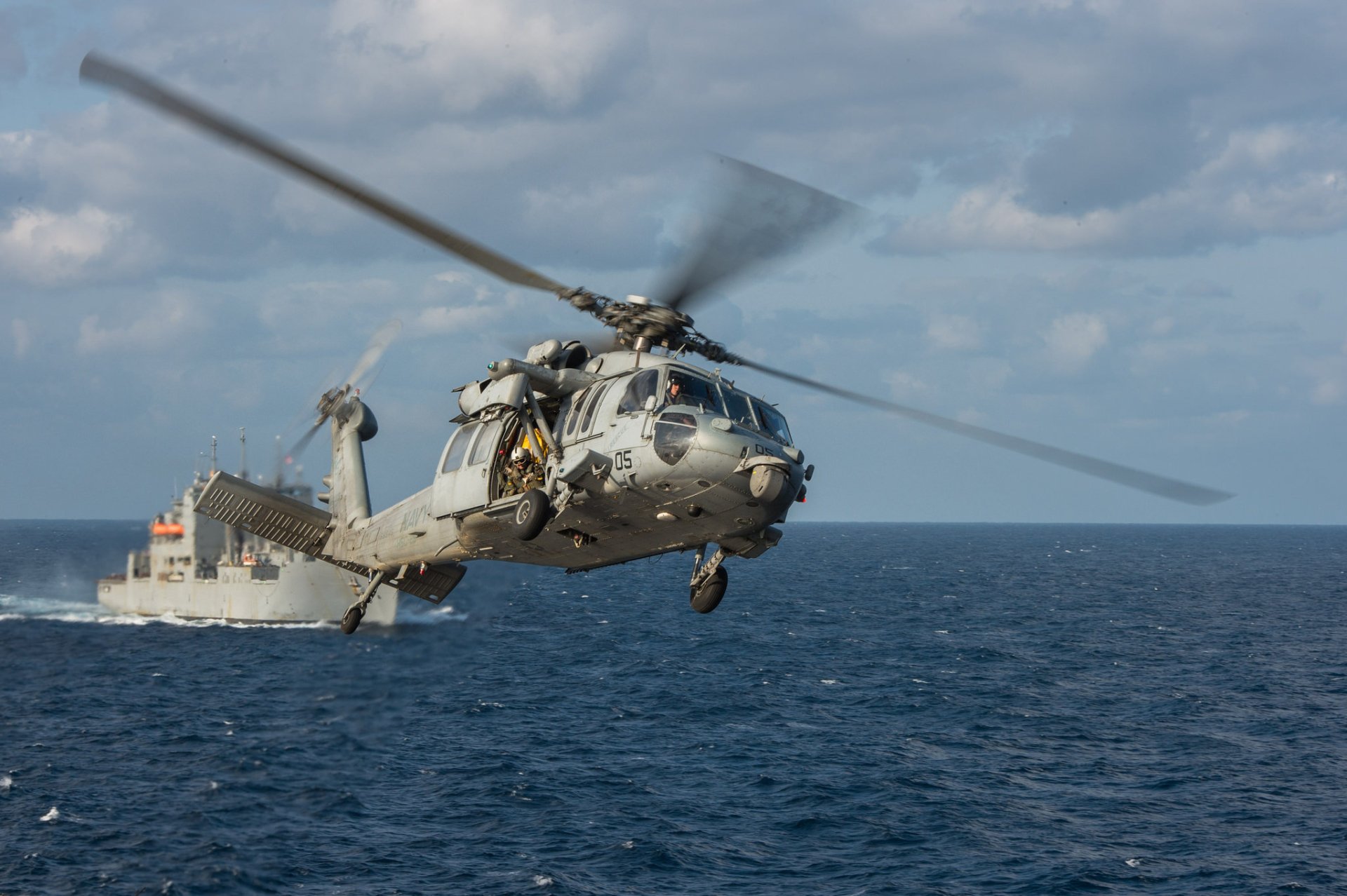 Download Military Sikorsky SH-60 Seahawk HD Wallpaper