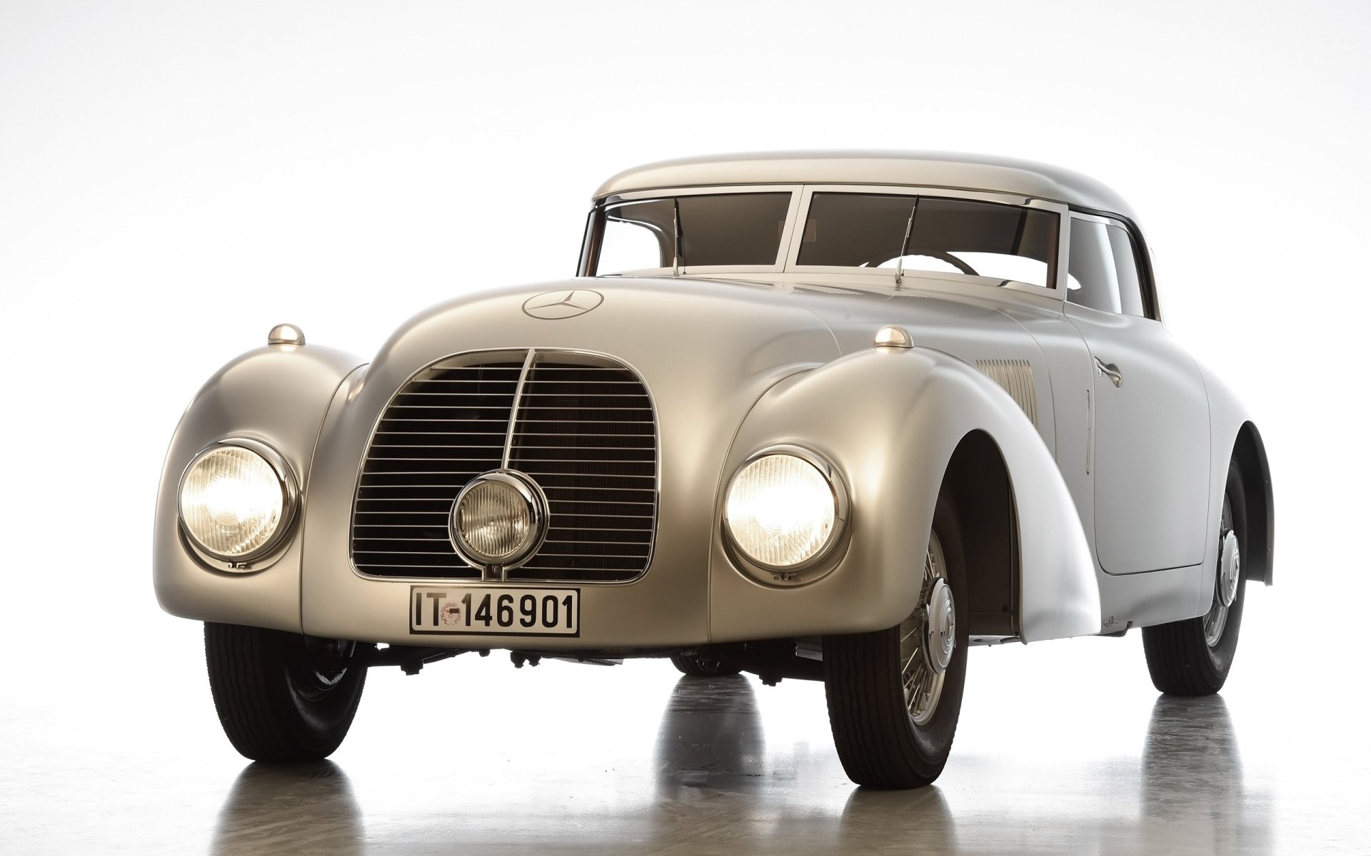 Download Mercedes-Benz 540K Vehicle Mercedes-Benz 540 HD Wallpaper