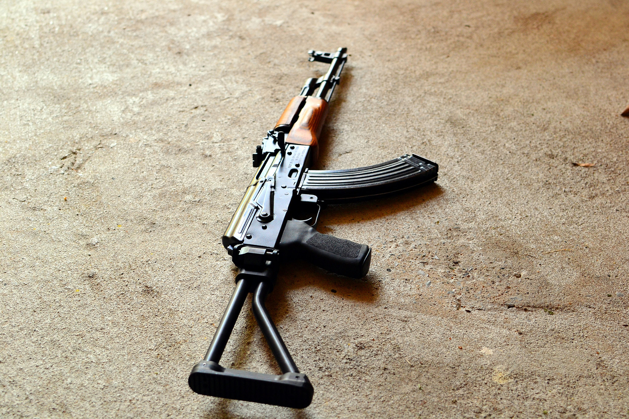 AK-47 HD Wallpaper