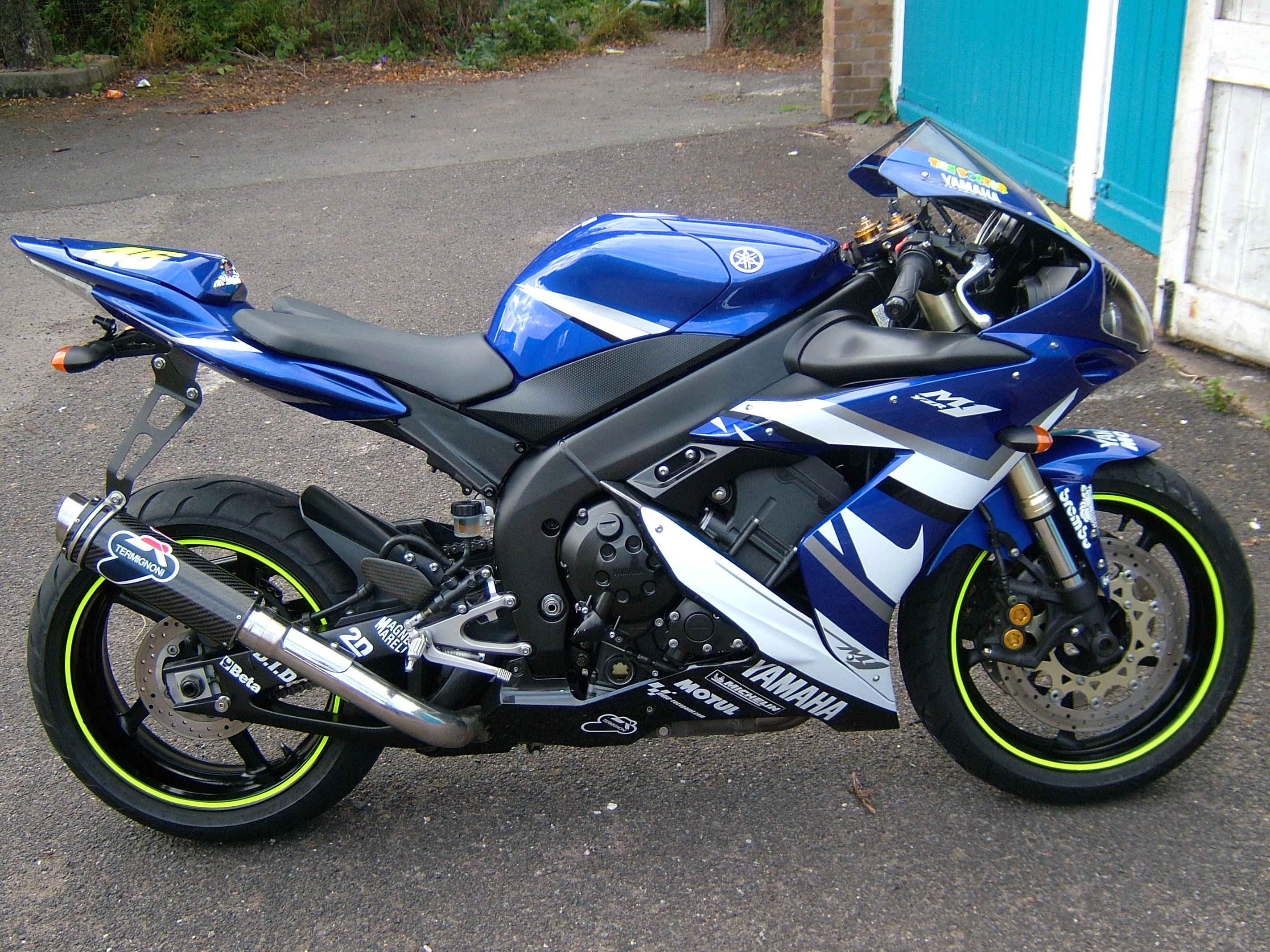 Р 6 1 1. Ямаха р1. Yamaha r1 2004 Custom. Yamaha r12007. Yamaha r1 2007 Custom.