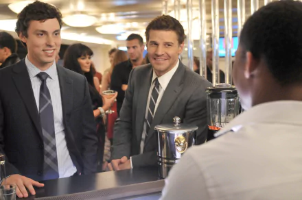 Lance Sweets John Francis Daley Seeley Booth David Boreanaz TV Show Bones (TV Show) HD Desktop Wallpaper | Background Image