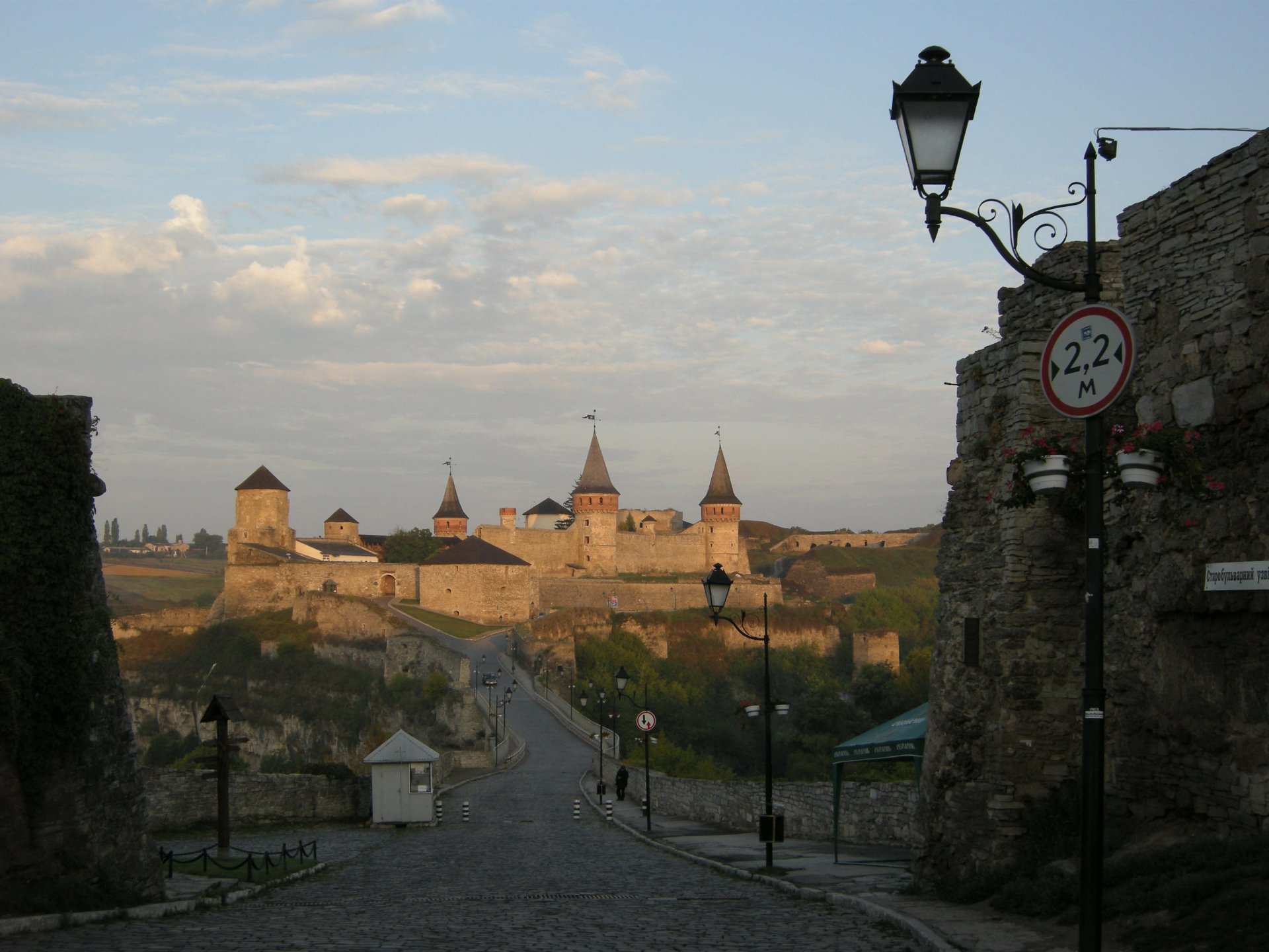 Download Man Made Kamianets-Podilskyi Castle HD Wallpaper
