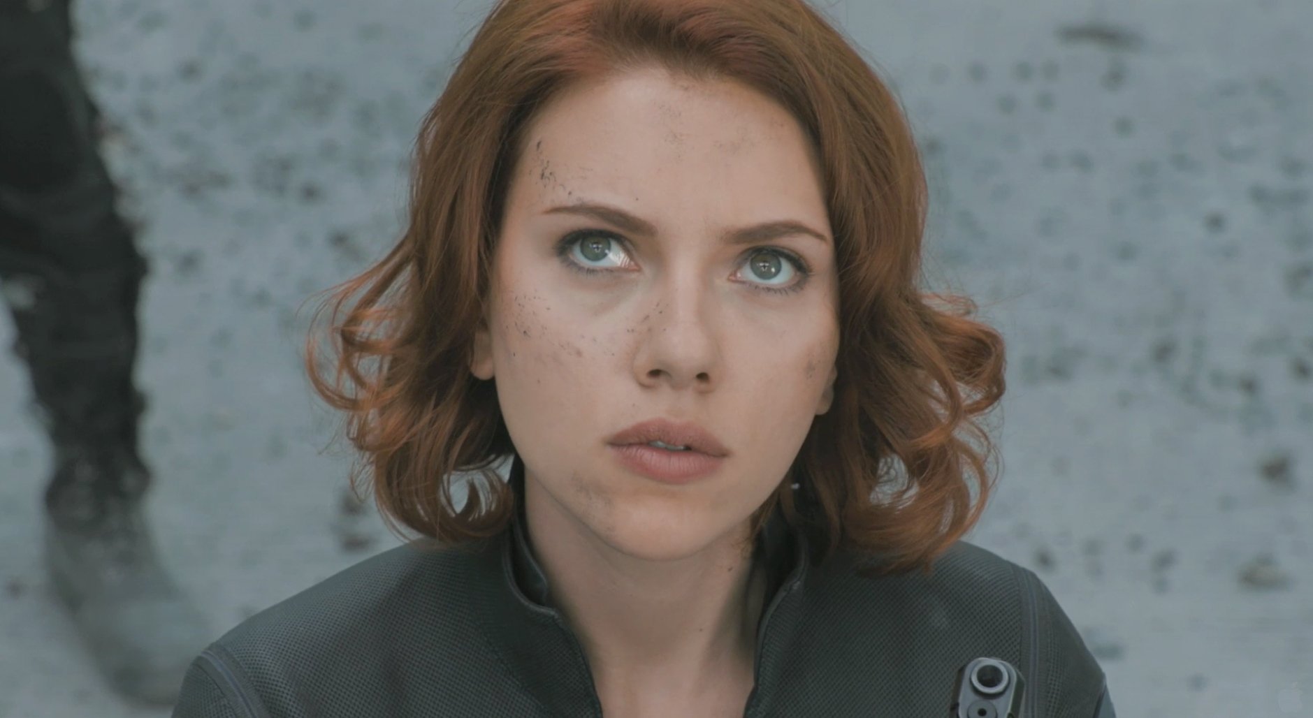 HD PC desktop wallpaper featuring Scarlett Johansson as Black Widow from the Avengers movie, showcasing her intense and focused expression.
