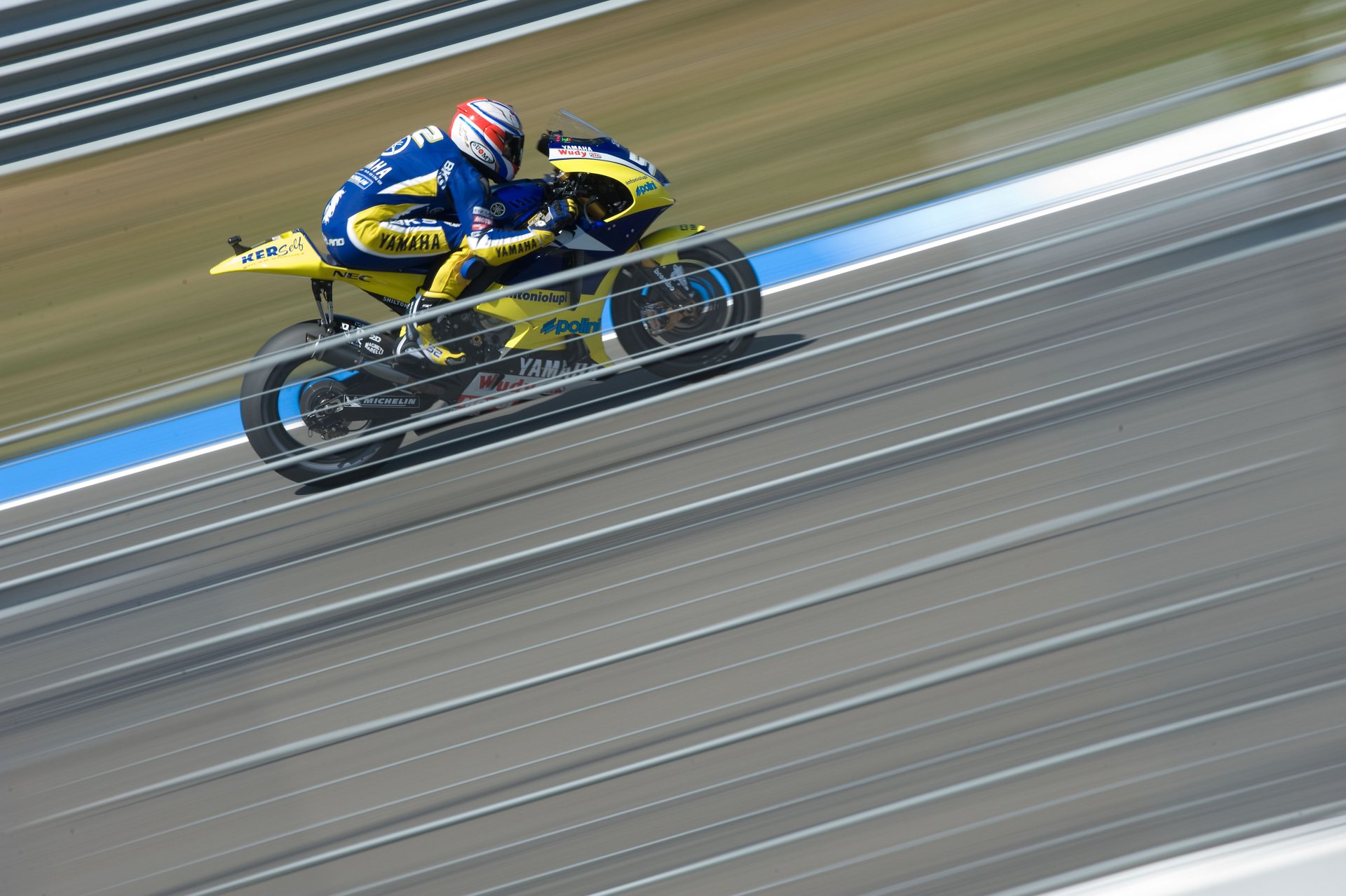 Download Vehicle Yamaha 4k Ultra HD Wallpaper