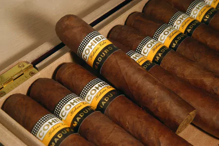 man made cigar HD Desktop Wallpaper | Background Image