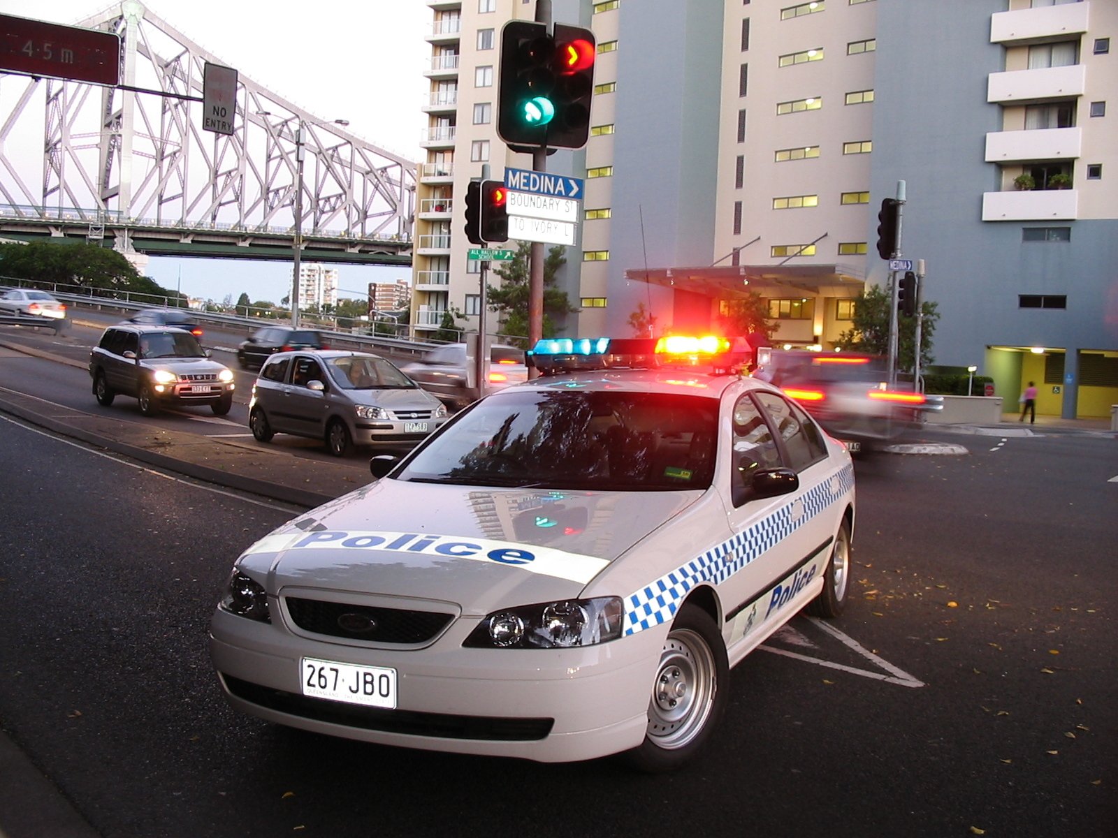 Download Ford Car Vehicle Police Wallpaper