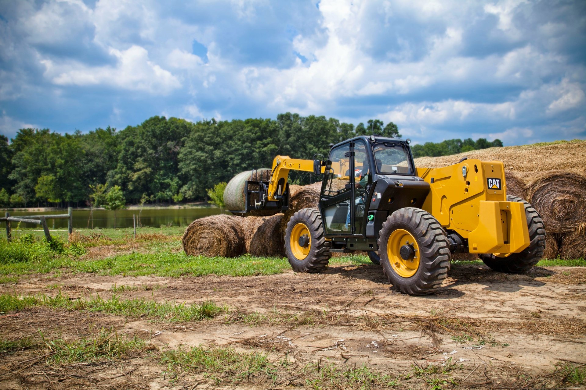 Download Vehicle Caterpillar Inc. 4k Ultra HD Wallpaper