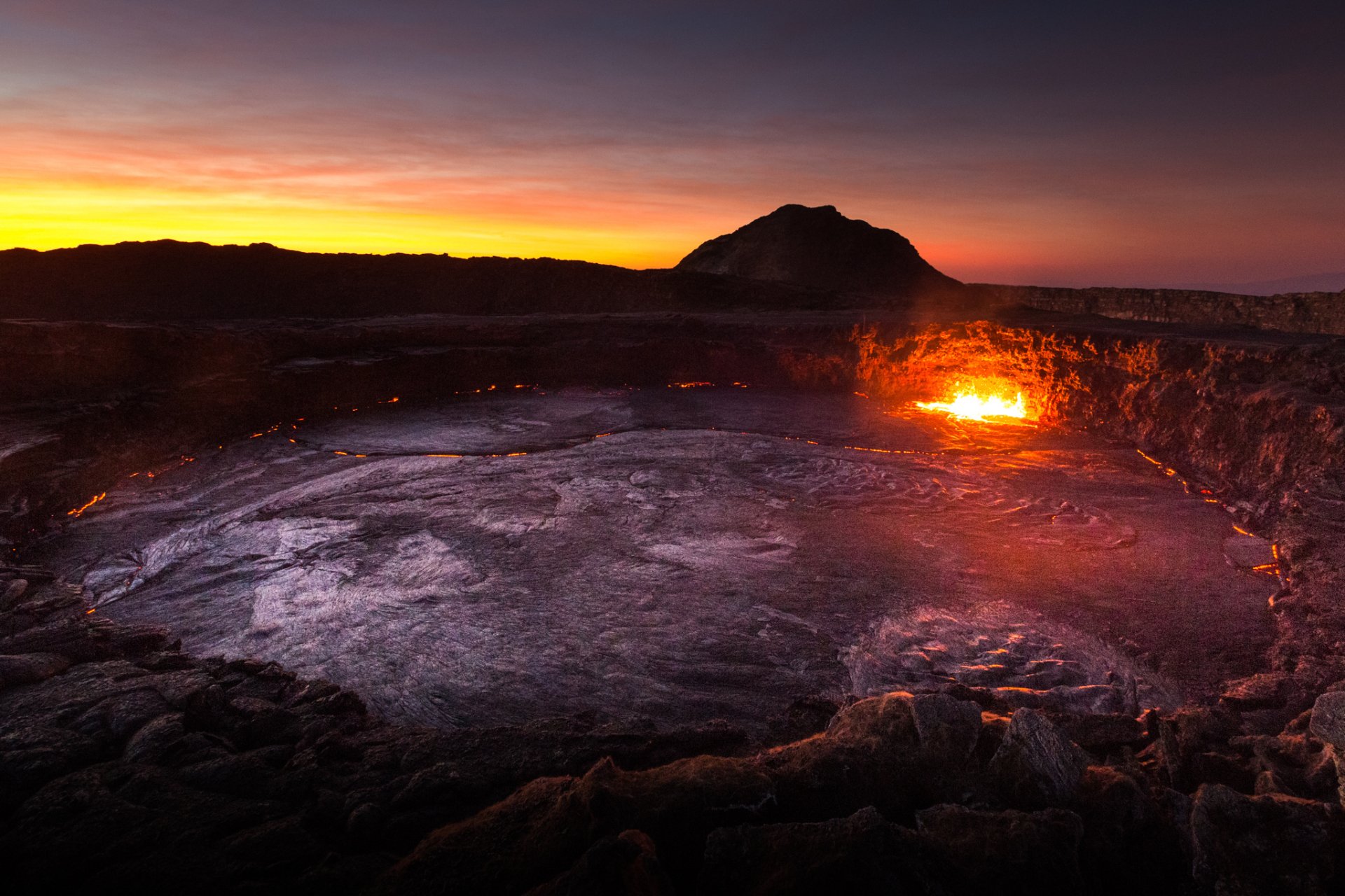  Volcan  Fond d cran HD Arri re Plan 2048x1365 ID  