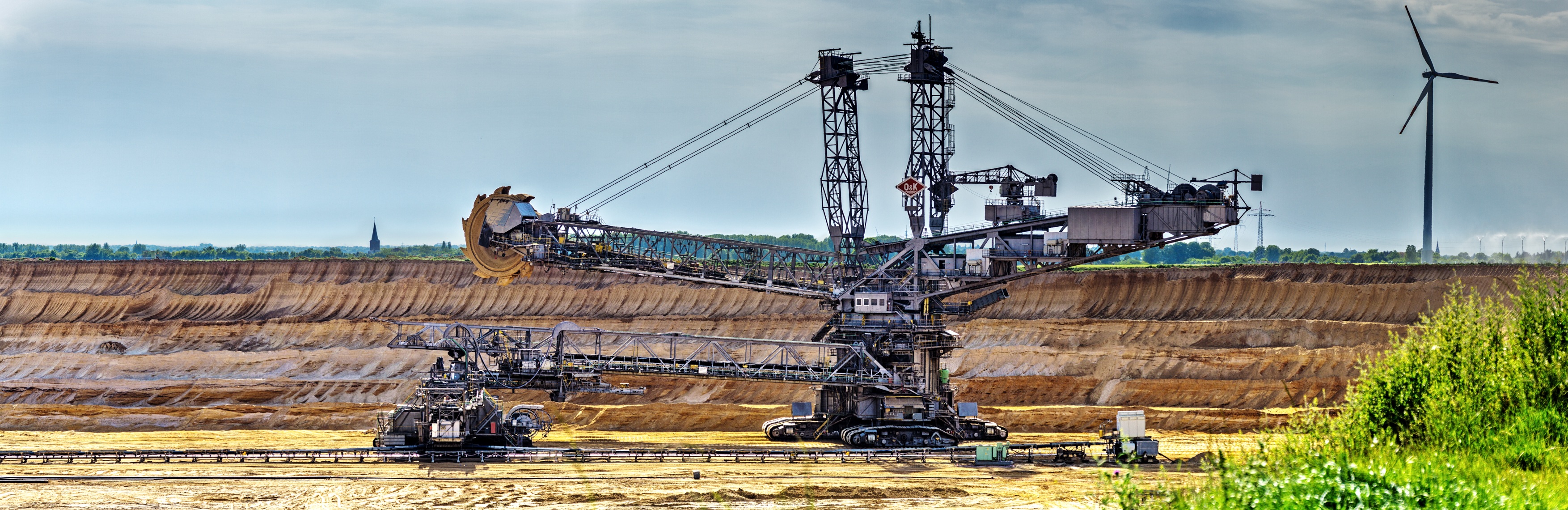 giant bucket wheel excavator