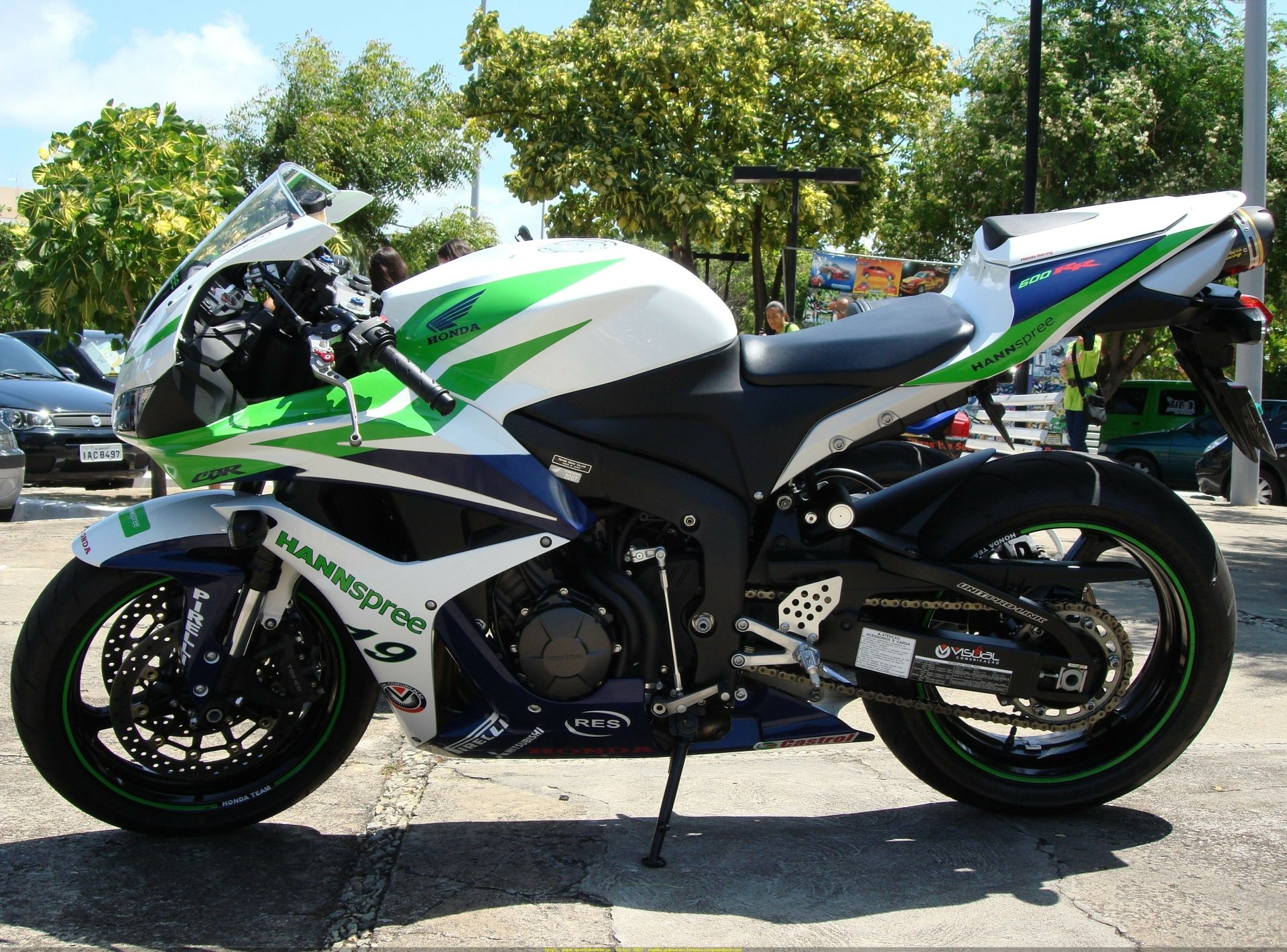 Download Motorcycle Vehicle Honda CBR600RR HD Wallpaper