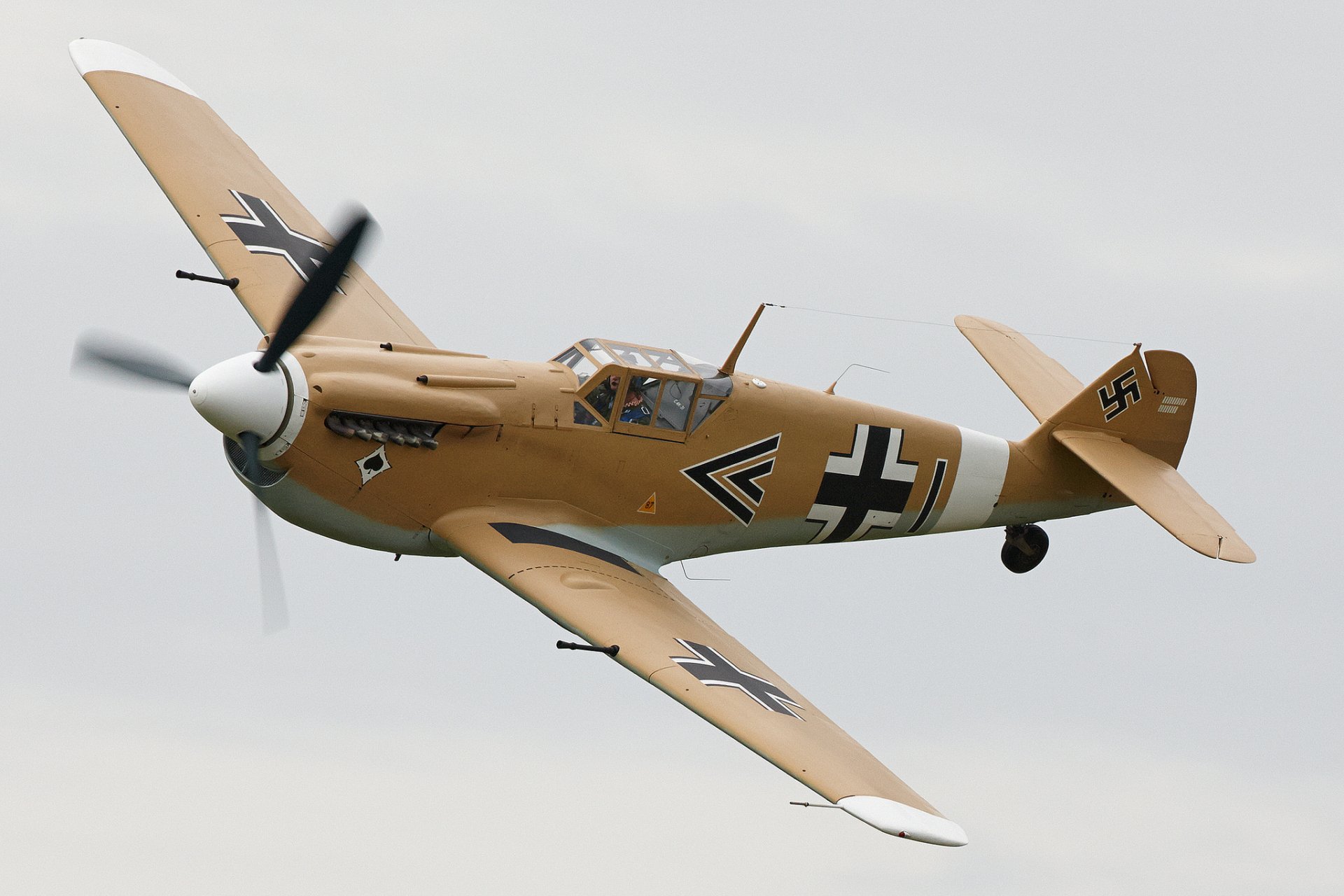 Messerschmitt Bf 109 HD Wallpaper | Background Image | 2048x1365 | ID