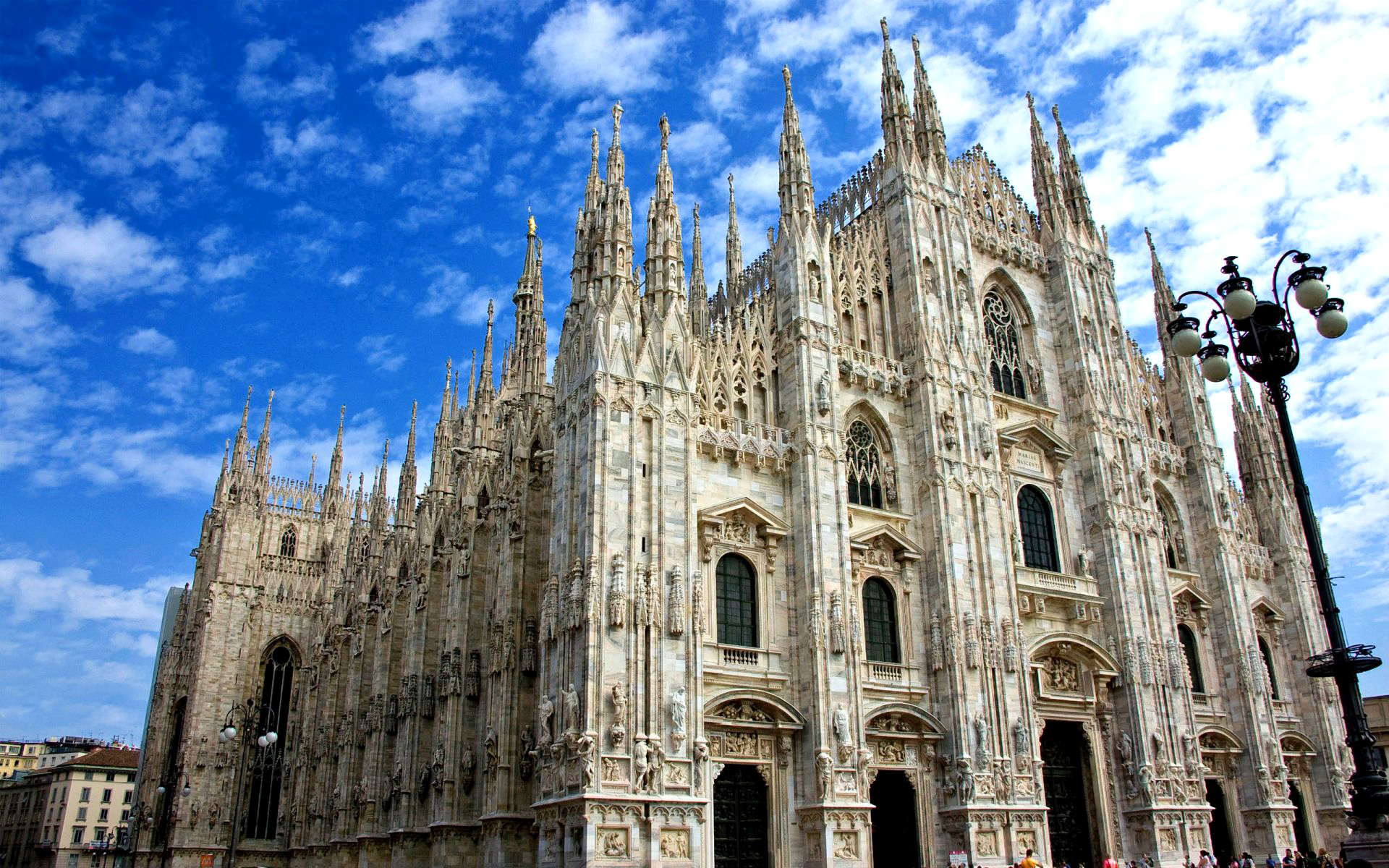 Religious Milan Cathedral HD Wallpaper | Background Image