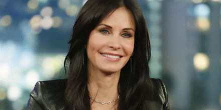 Celebrity Courteney Cox HD Desktop Wallpaper | Background Image
