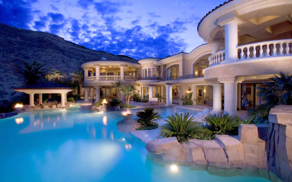  Luxury Home
