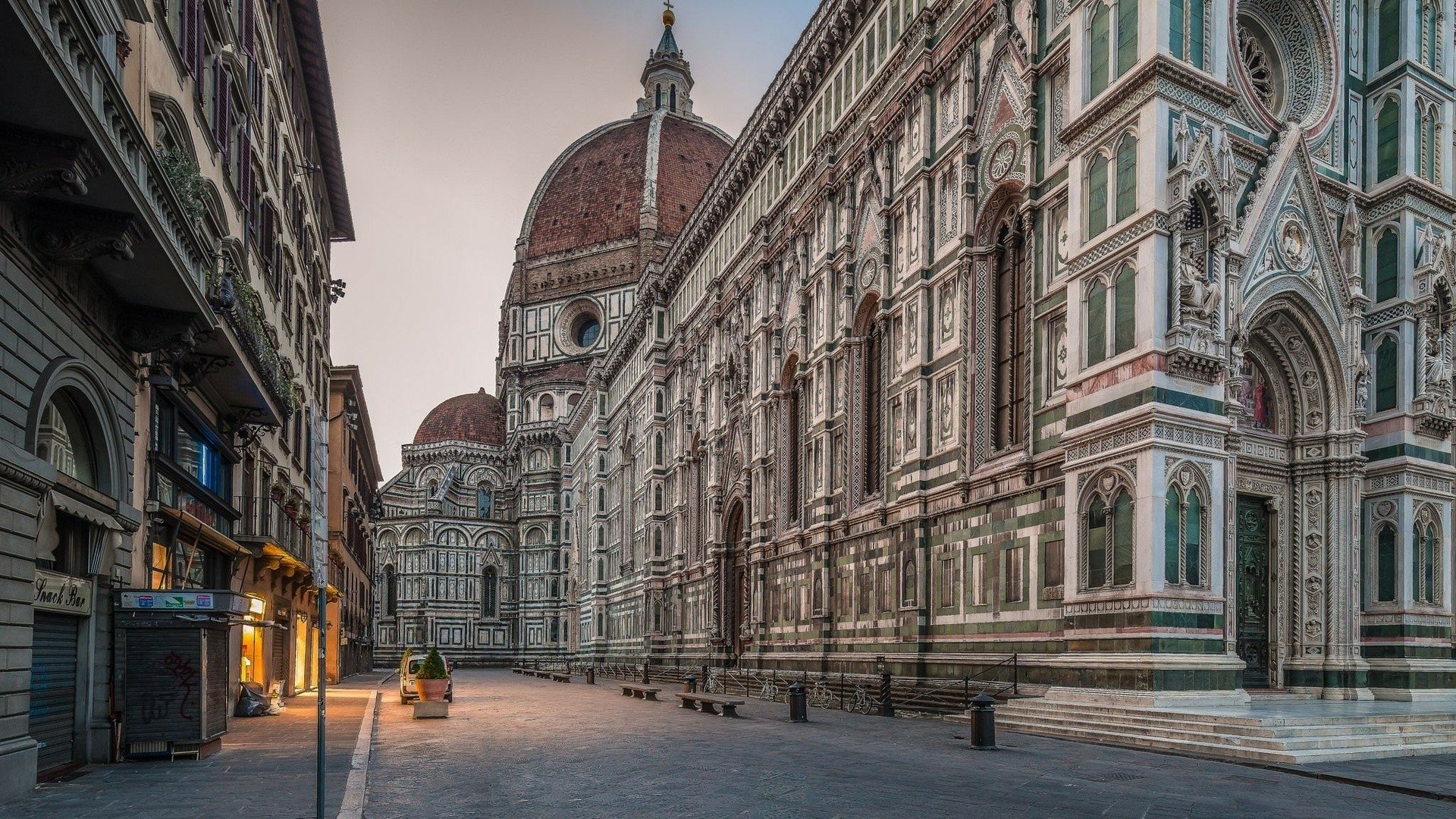 cattedrale-di-santa-maria-del-fiore-the-duomo-cathedral-of-florence-italy