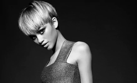 Black & White American singer actress Celebrity Zendaya HD Desktop Wallpaper | Background Image