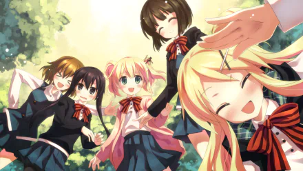 HD PC desktop wallpaper featuring five cheerful anime girls from KINMOZA! smiling and reaching out under a bright, leafy sky.