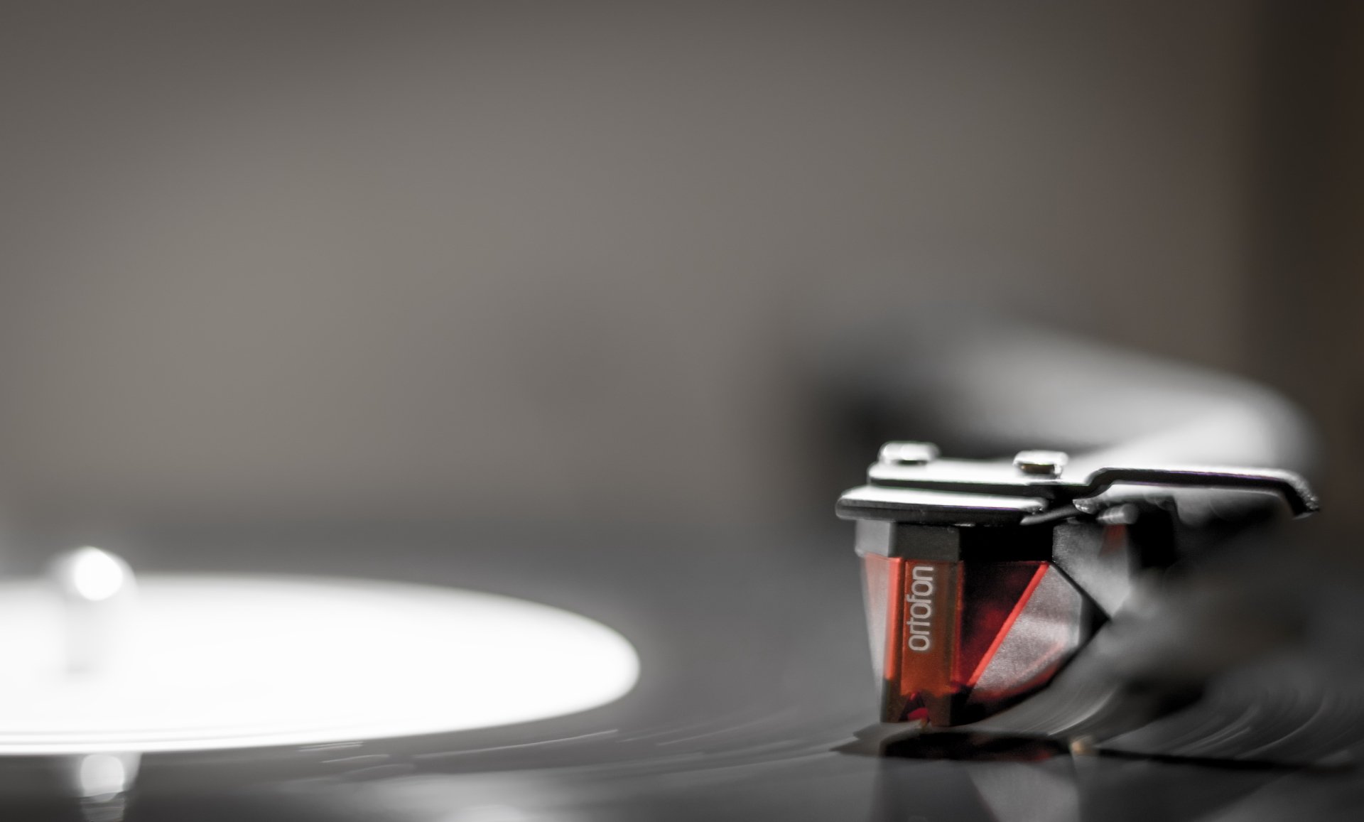 Download Closeup Music Record 4k Ultra HD Wallpaper