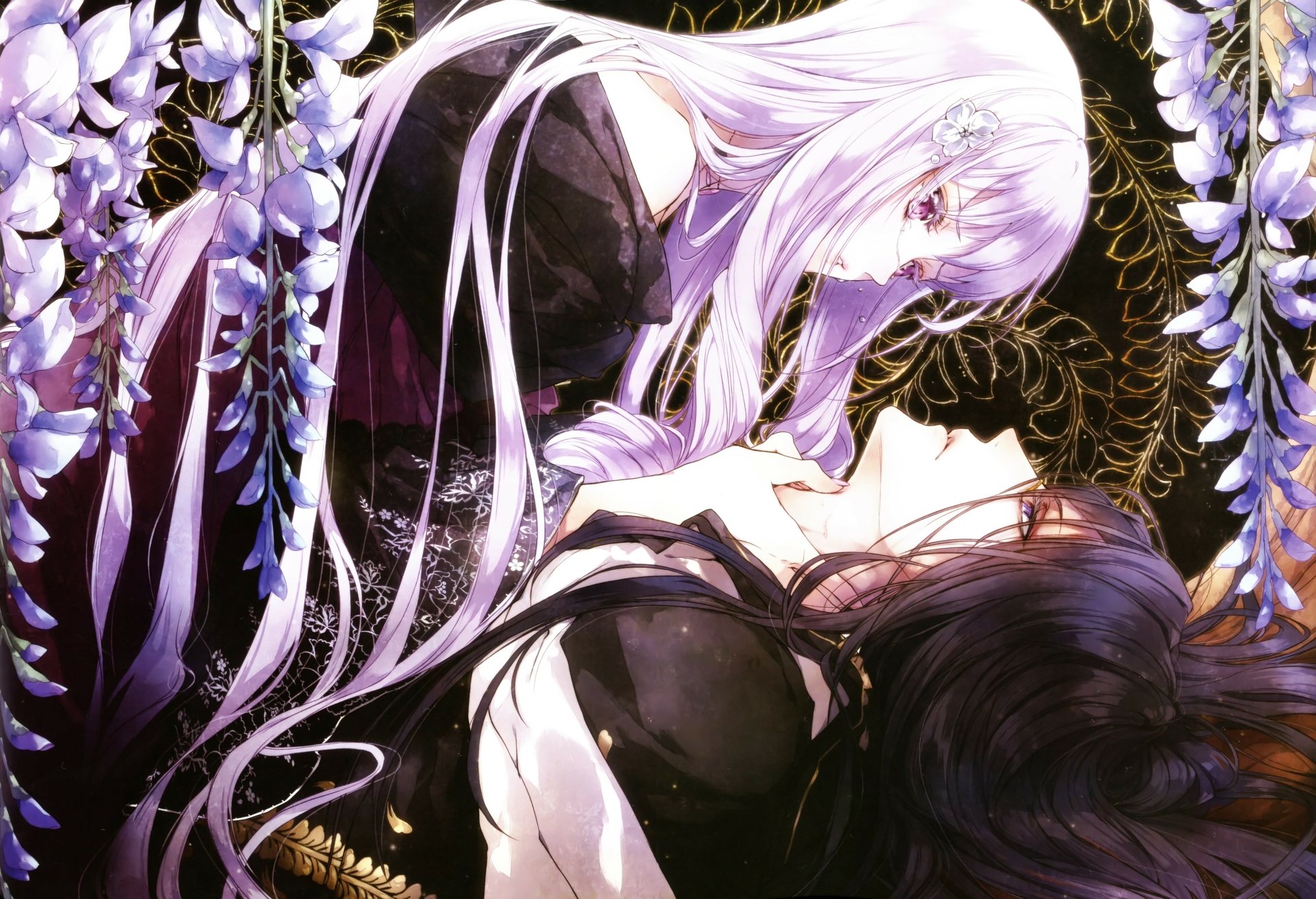 Anime 5K Ultra HD wallpaper Reine des Fleurs: pale lavender‑haired figure leaning over a dark‑haired companion amid cascading purple wisteria and ornate gold filigree, intimate and dreamlike.