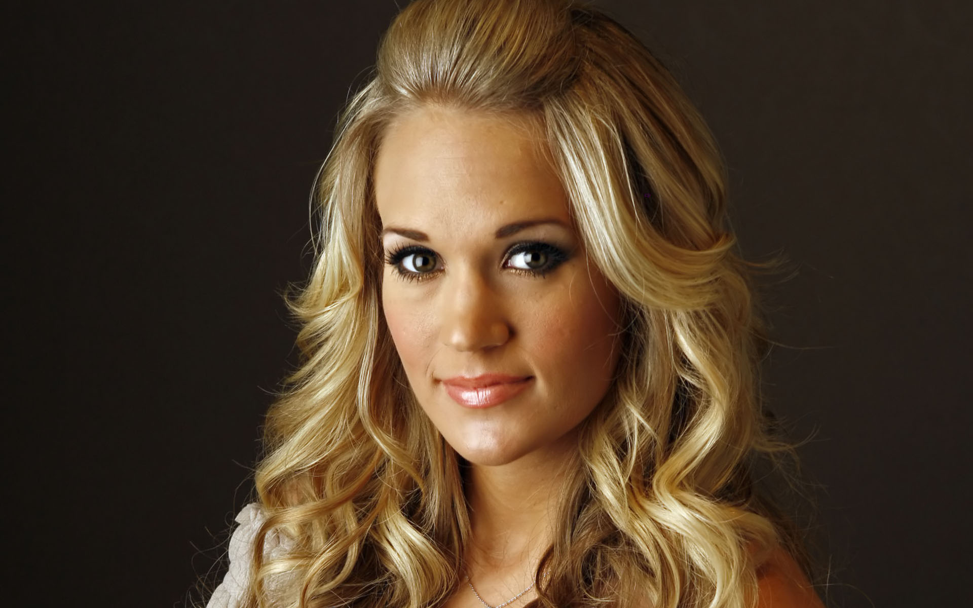 Carrie Underwood HD Wallpapers and Backgrounds. 