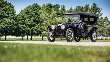 1914 Packard Six 5-passenger Touring