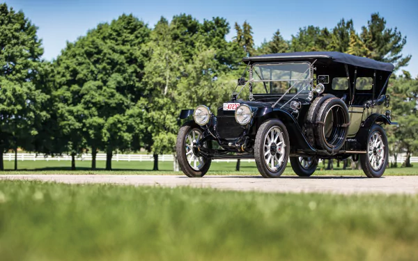  1914 Packard Six 5-passenger Touring