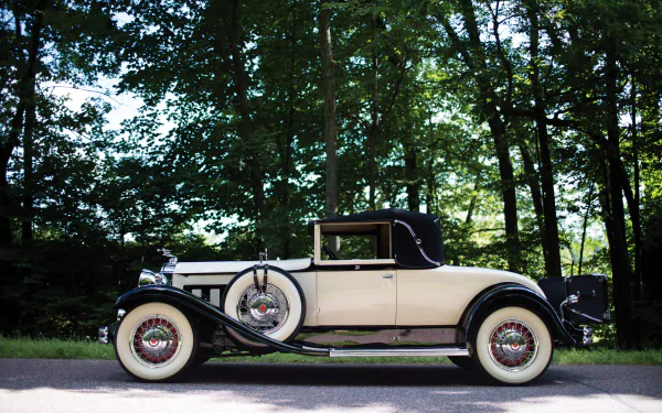 1931 Packard Deluxe Eight Convertible Coupe