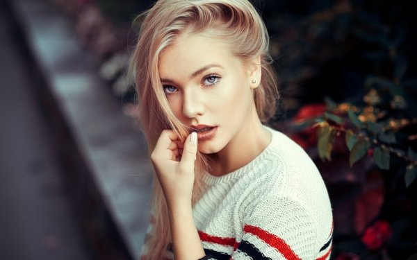 Mujeres Eva Mikulski Modelos Rubia Sweater Modelo Blue Eyes Fondo de pantalla HD | Fondo de Escritorio