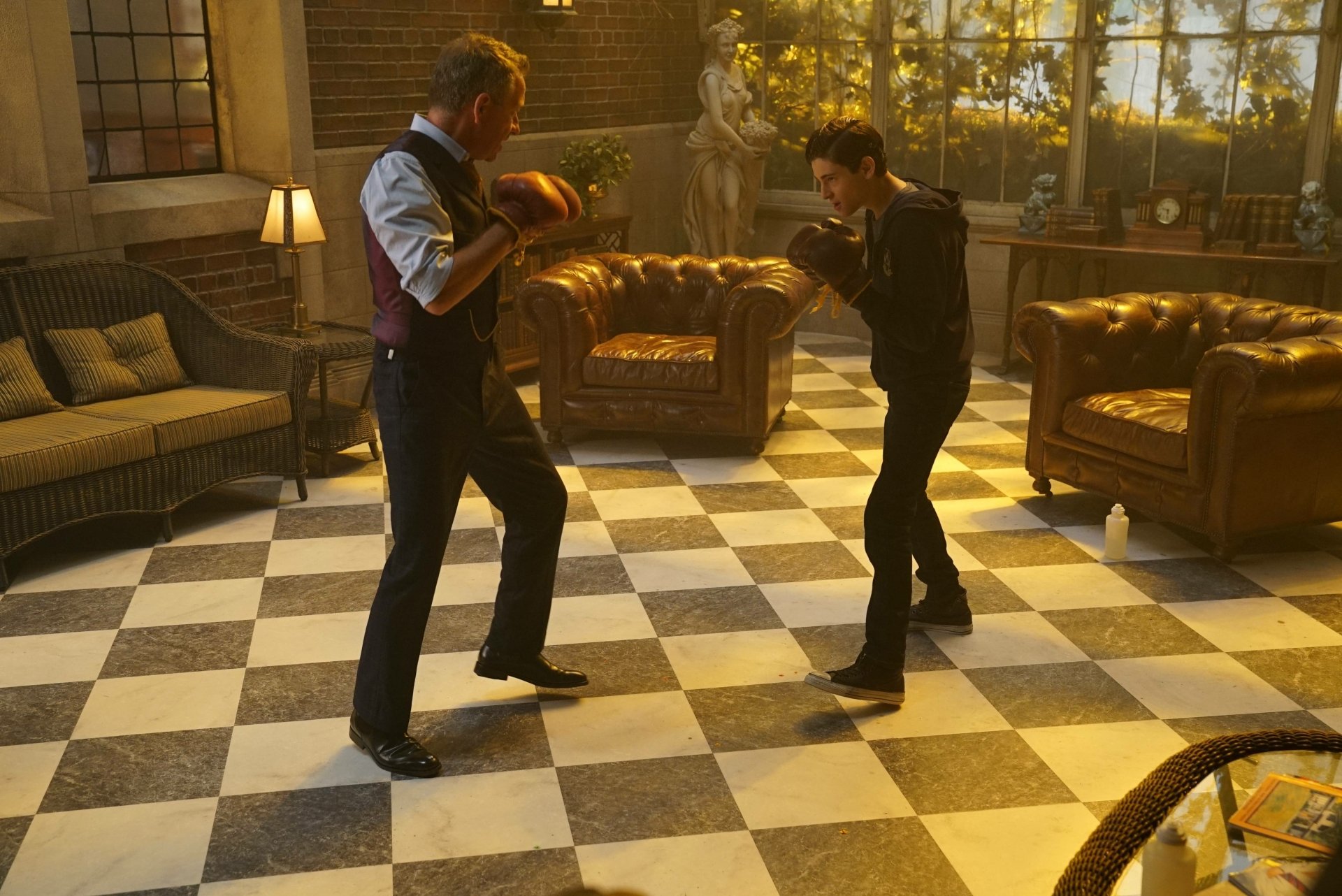 Download Alfred Pennyworth Bruce Wayne David Mazouz TV Show Gotham (TV Show) 4k Ultra HD Wallpaper