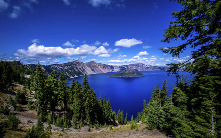 A vibrant 4K Ultra HD view of Crater Lake in Oregon, showcasing deep blue water surrounded by lush green trees and rugged cliffs under a bright sky.