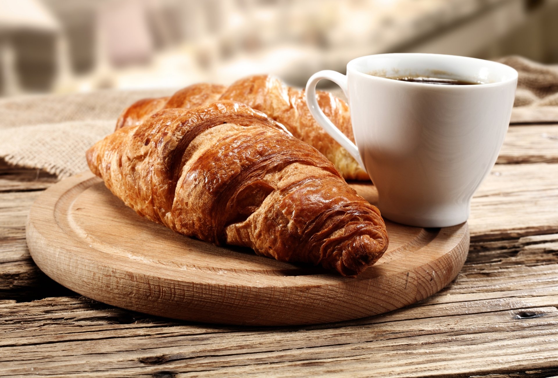 Download Cup Coffee Croissant Food Breakfast 4k Ultra HD Wallpaper