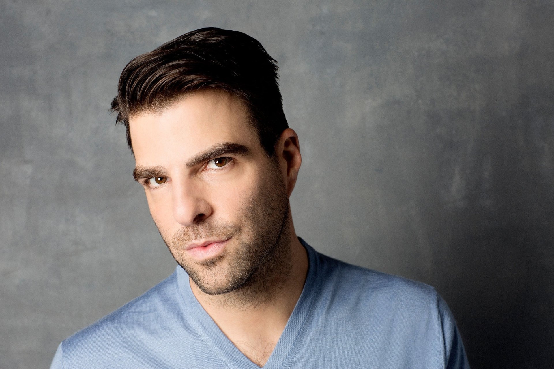 Download American Face Brown Eyes Actor Celebrity Zachary Quinto  HD Wallpaper