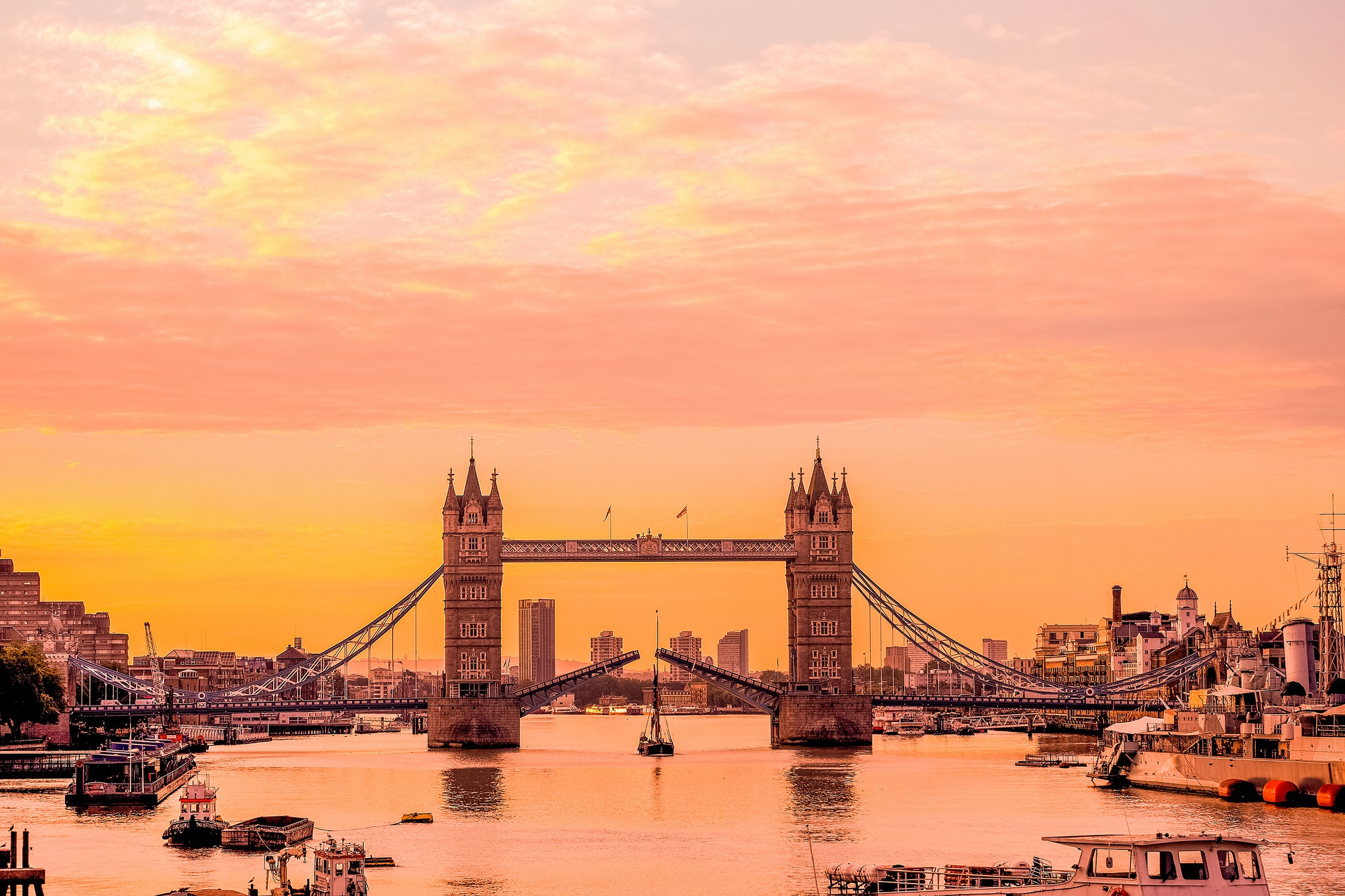 Man Made Tower Bridge HD Wallpaper | Background Image