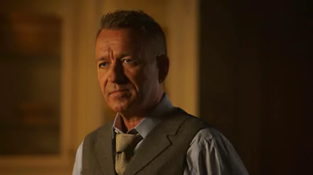 Sean Pertwee as Alfred Pennyworth from Gotham TV Show in a 4K Ultra HD desktop wallpaper, featuring a close-up with warm lighting and serious expression.