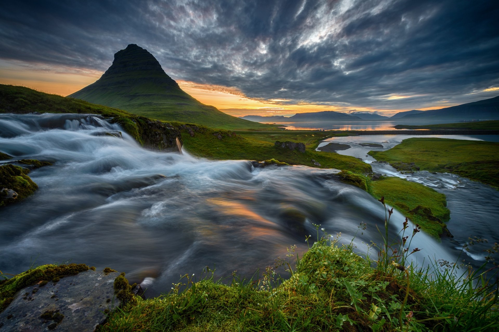 Serene River Flow: Breathtaking HD Nature Landscape