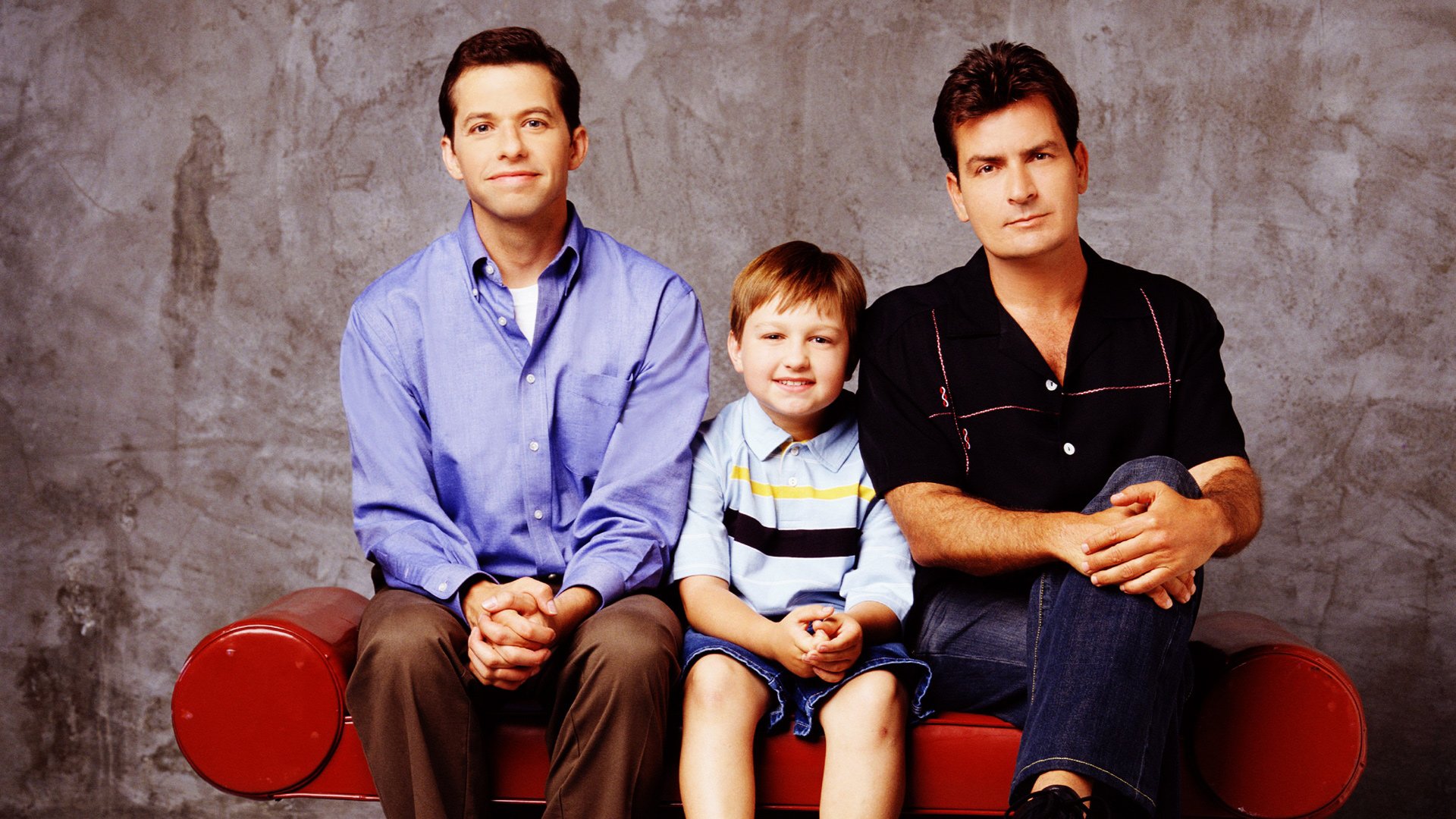 Charlie Sheen Two And A Half Men Wallpaper