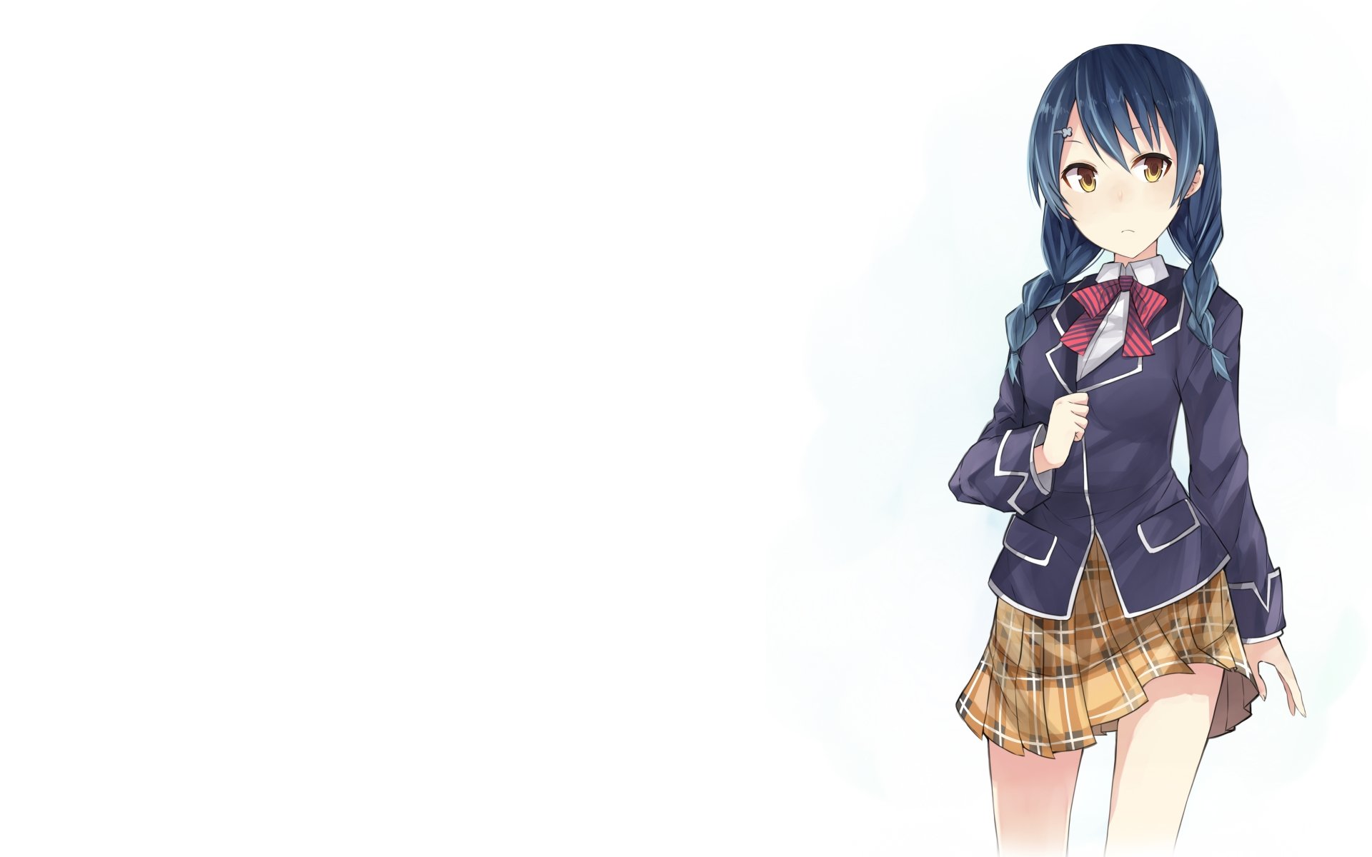 Megumi Tadokoro from the anime Food Wars: Shokugeki no Soma stands against a white background in this 4K Ultra HD PC desktop wallpaper.