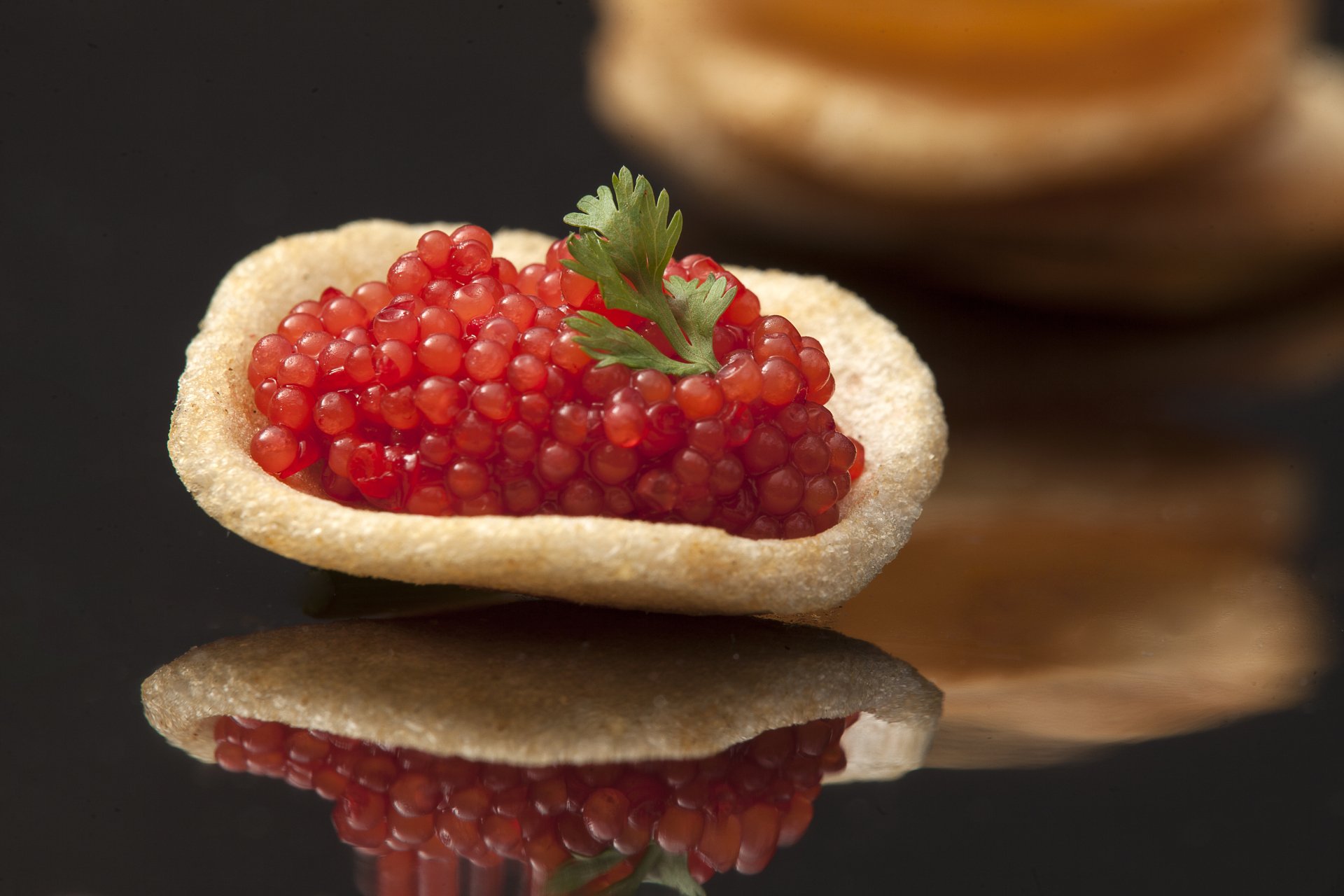 Download Reflection Seafood Fish Food Caviar 4k Ultra HD Wallpaper