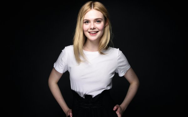 Celebrity Elle Fanning Actresses United States Actress American Blonde Green Eyes Smile HD Wallpaper | Background Image